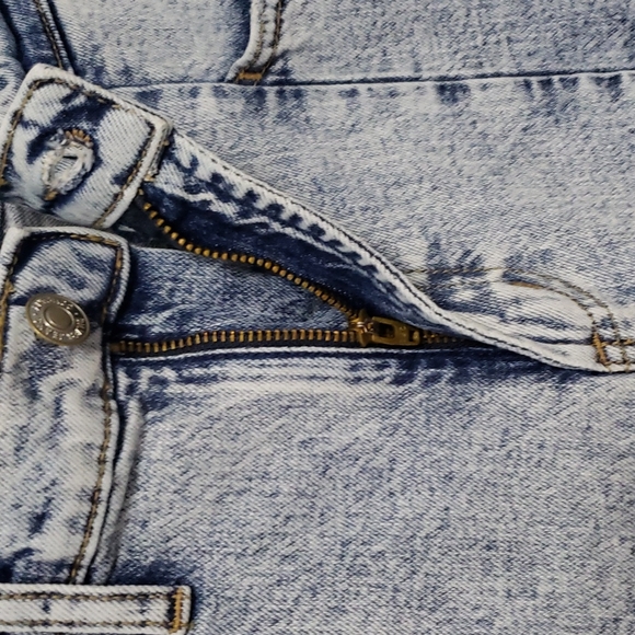 Silver Frisco Tapered high rise acid wash jeans with front seam - Picture 6 of 12